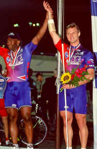 Kirk Whiteman and Matt win silver at the 2000 EDS Elite National Track Cycling Championships.(Photo by Casey Gibson)